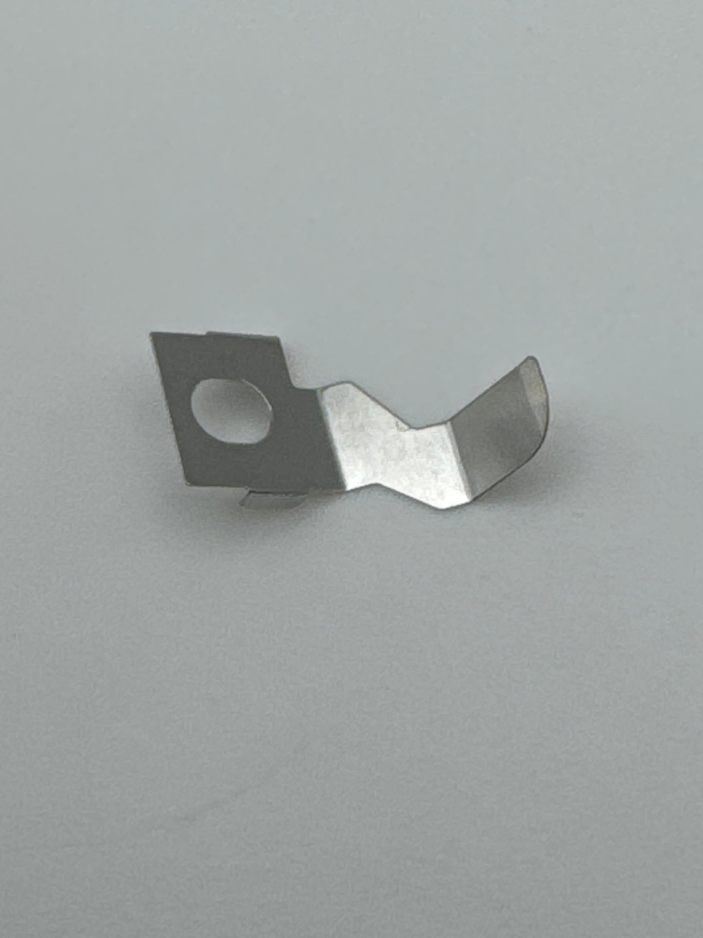 THREAD LOCK, NEEDLE HOLDER - 413304201