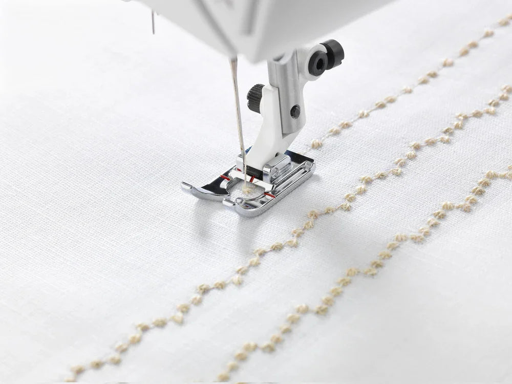 Husqvarna Viking - Specialty Candlewicking Foot #413162345