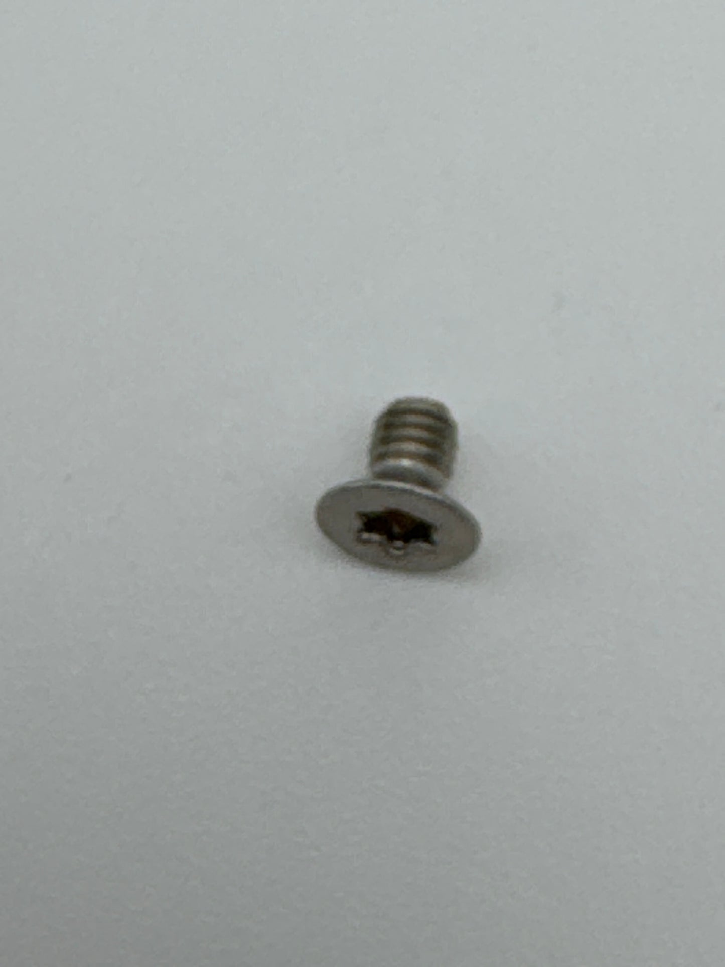 SCREW M2.5 X 4 - 032429.50.20
