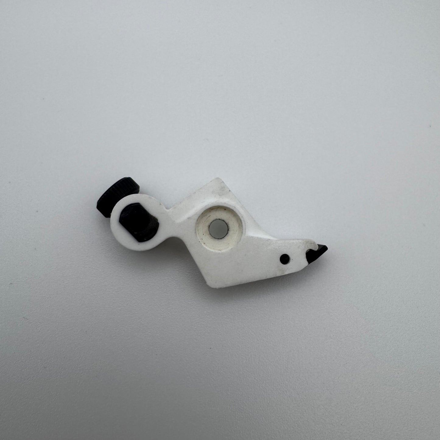 HOLDER PRESSER FOOT - 68011760