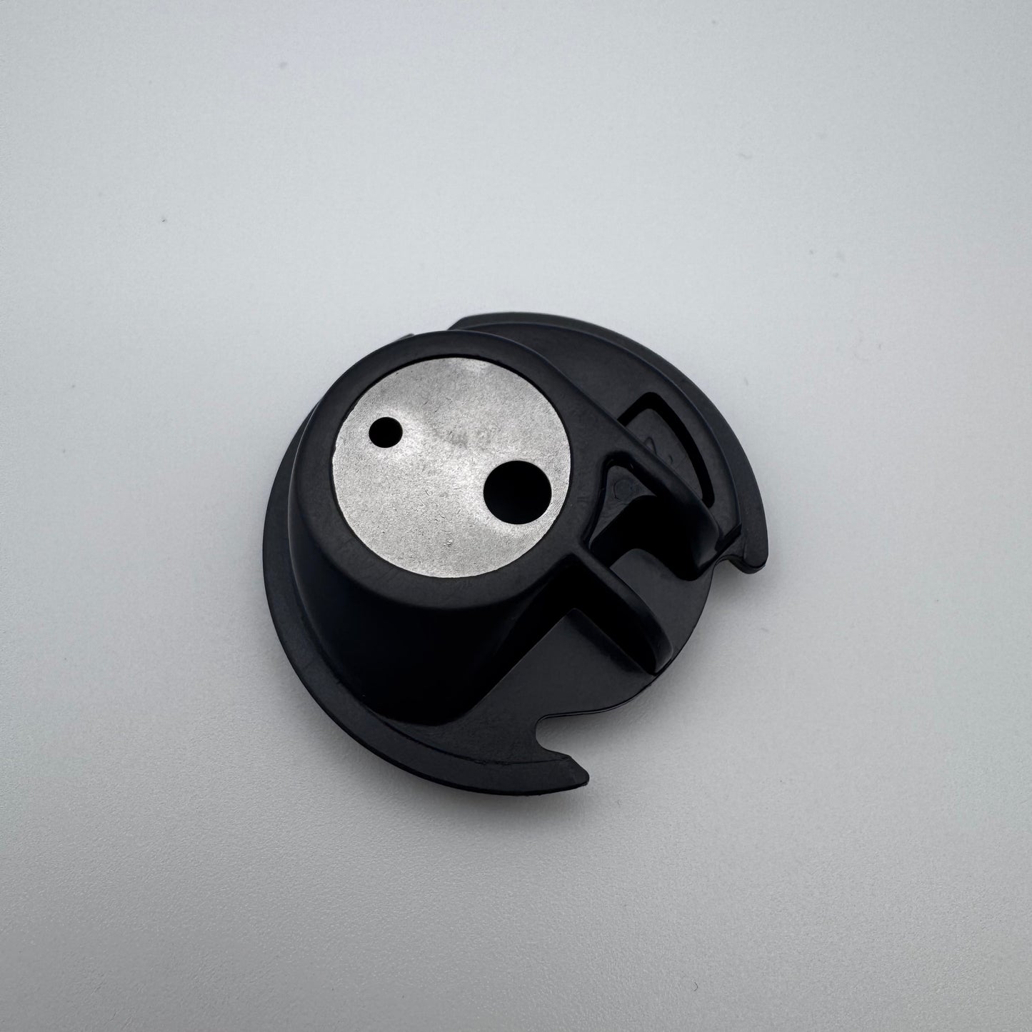 Singer 9960 Bobbin Case #68013328