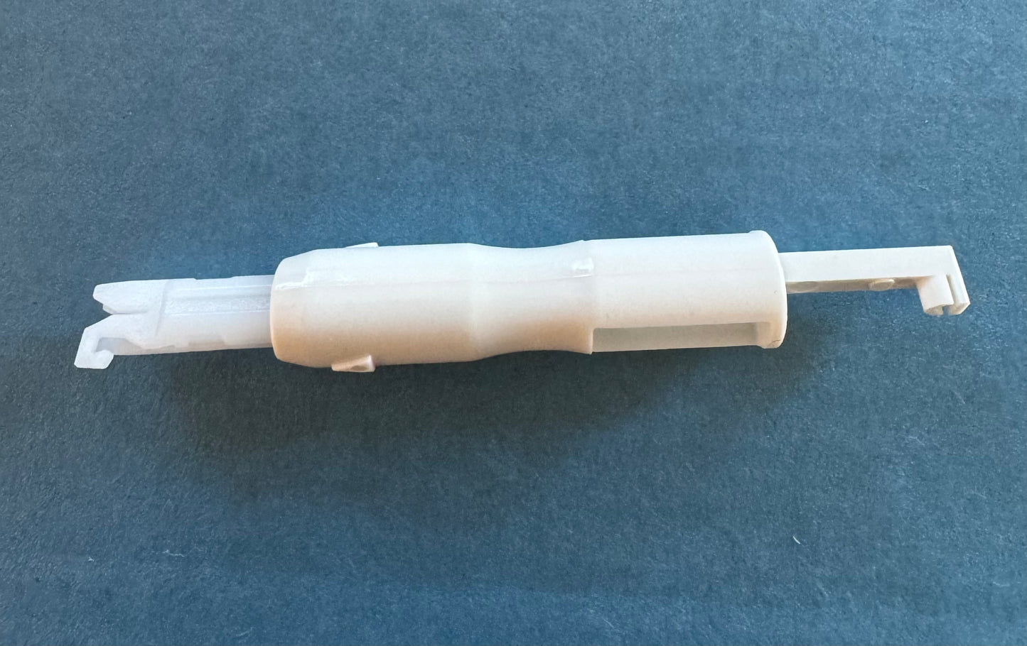 NEEDLE THREADER HLDR L450-460 L850-860-890 8-Q SER - 502070.03.69