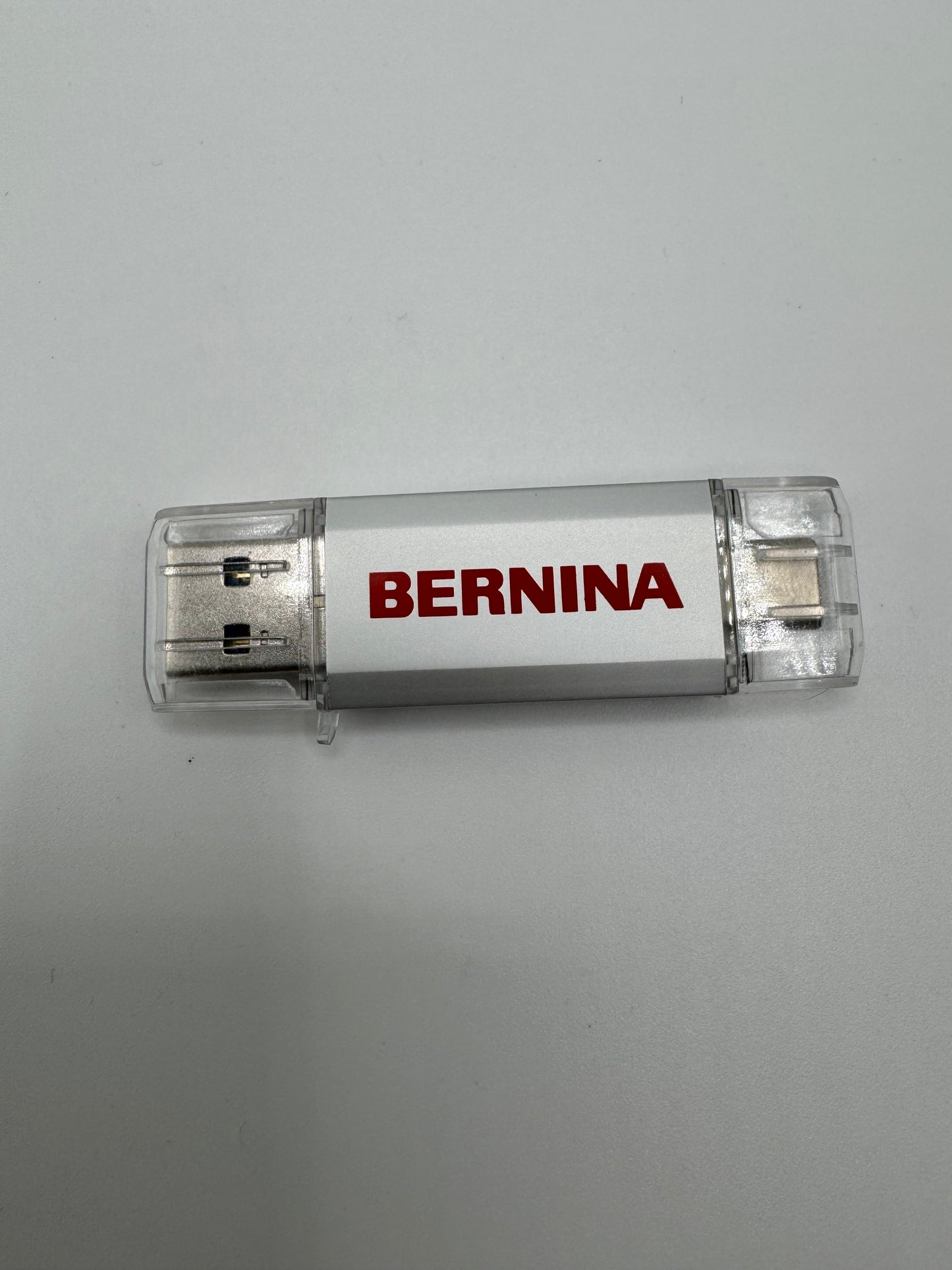 Bernina 16GB USB Stick #104081.70.00