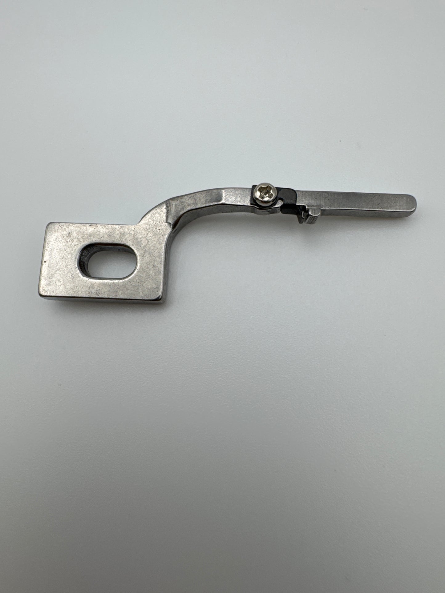 BOBBIN CASE POSITIONING FINGER - A18350900A0B