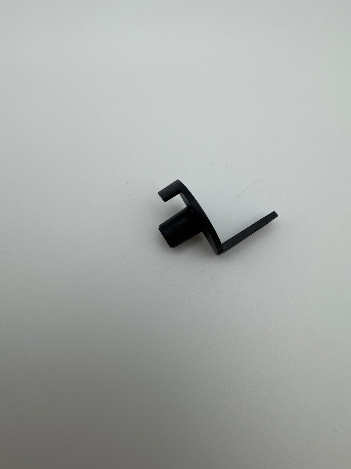 Viking/Pfaff SENSOR THREAD TENSION CHECKSPRING SCREEN - 413004402