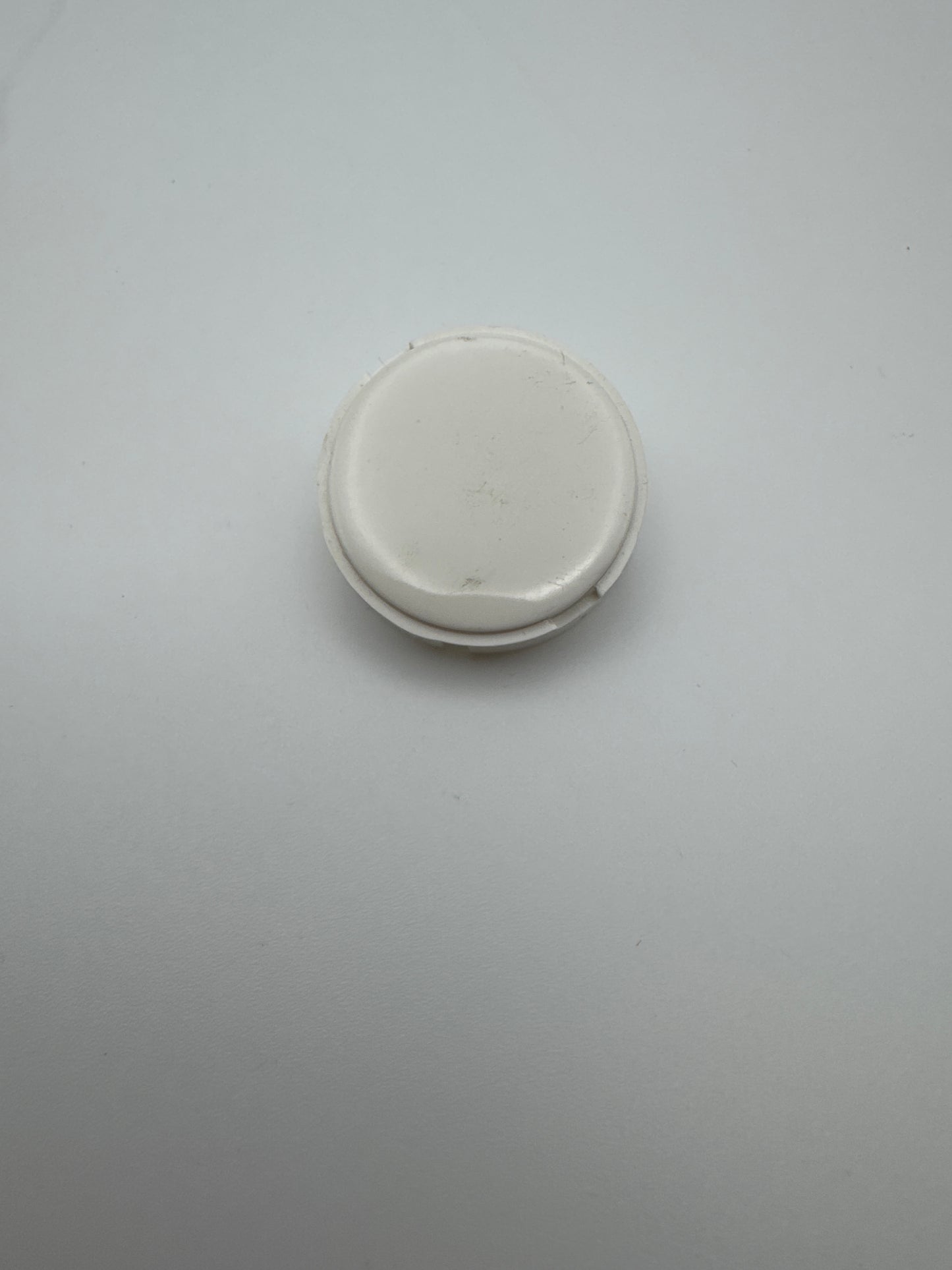 HAND WHEEL CAP(EMERALD 116,118 , TRIBUTE) - 416035801