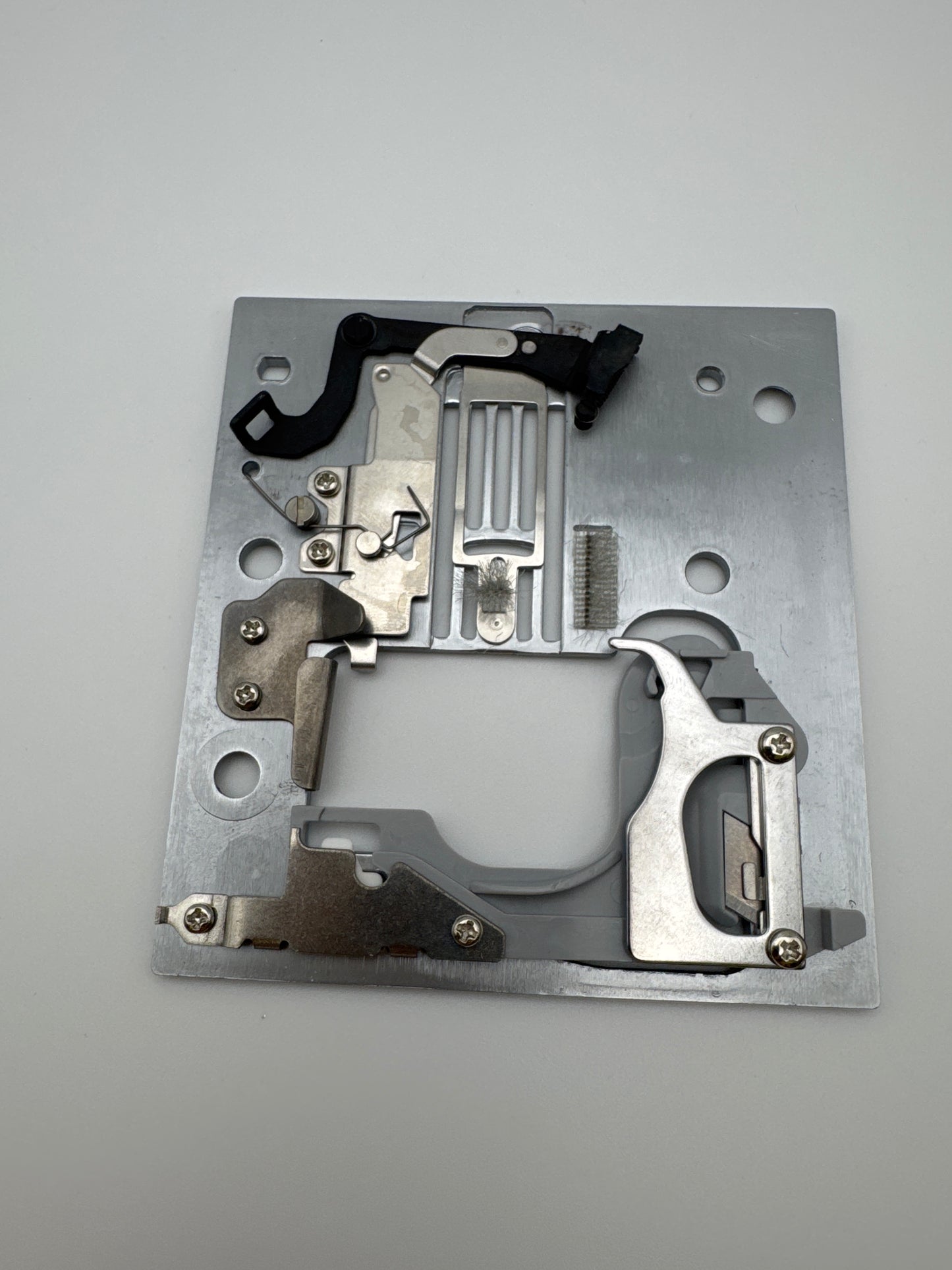 Throat Plate Assembly, Juki - 40163698