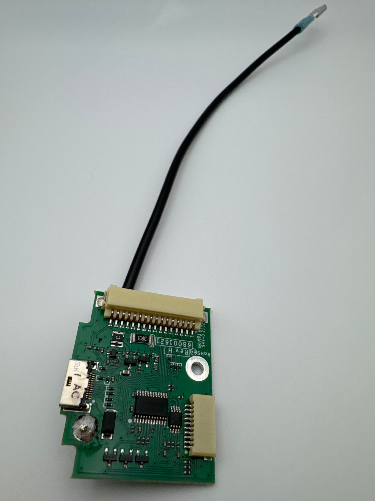 Epic/Icon ACCESSORY CONNECTOR BOARD CPL - 68001620