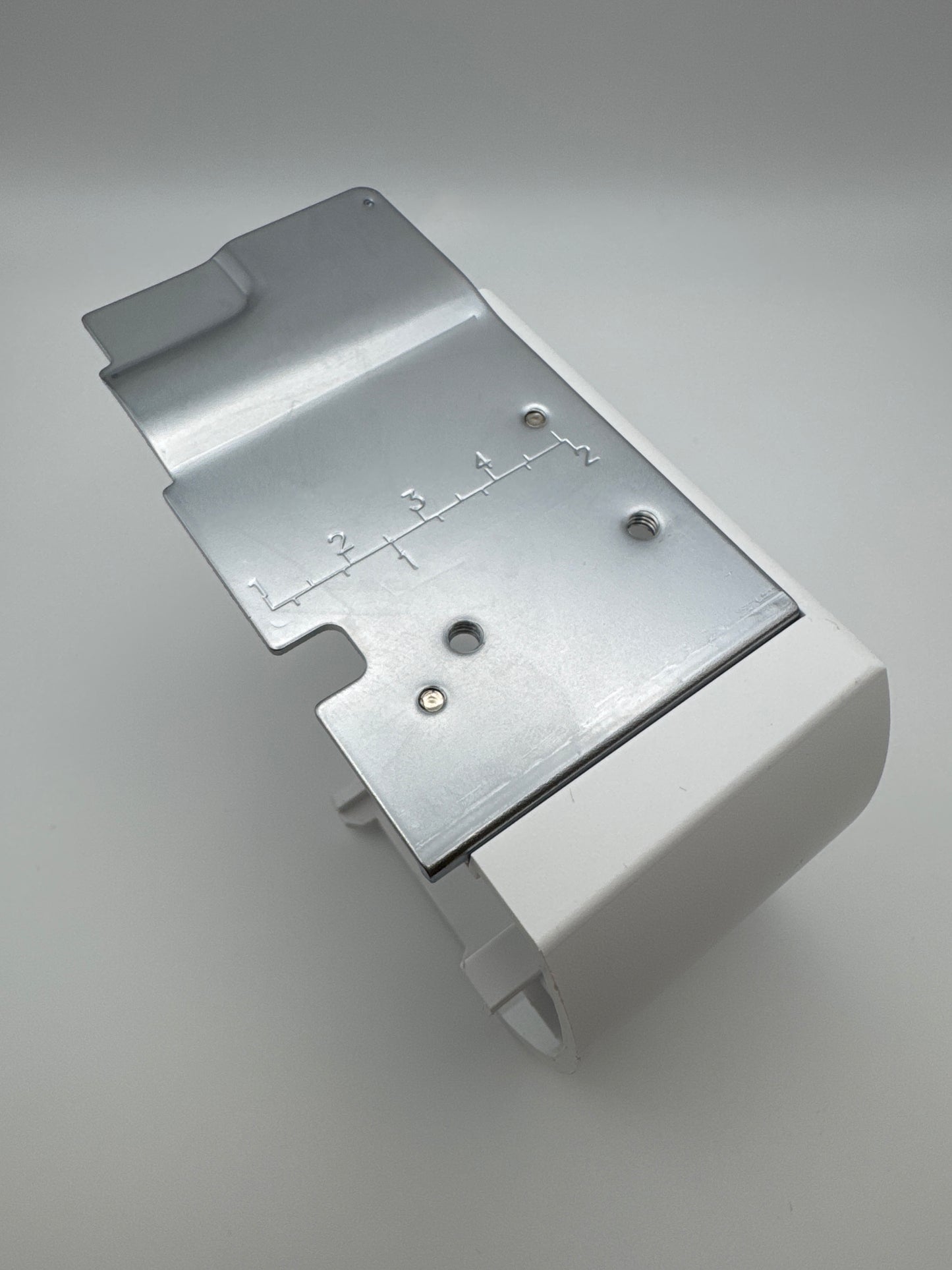 Huskylock S25 CUTTER COVER FOR COVERSTITCH - 416373901