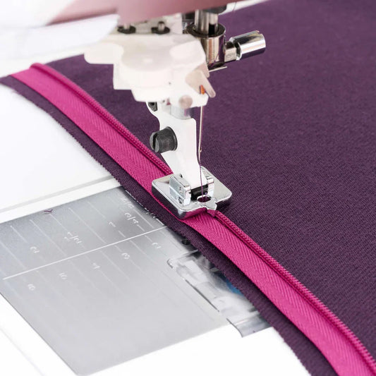 Husqvarna Viking - Invisible Zipper Foot #920458096