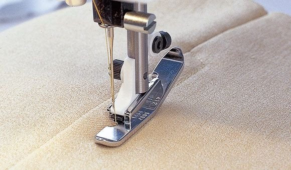 Husqvarna Viking - Narrow Zipper Foot #412565745