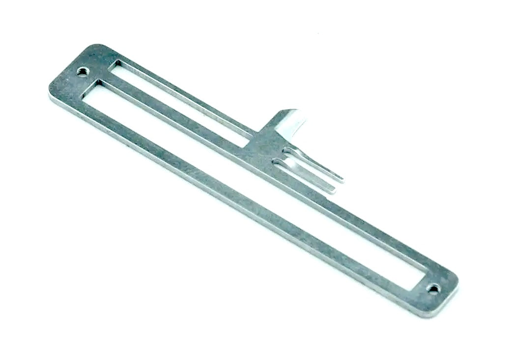 NEEDLE PLATE FINGER BABYLOCK SERGER #B3721-11A-CY