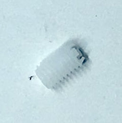 Singer feeding plastic screw #4164013-01