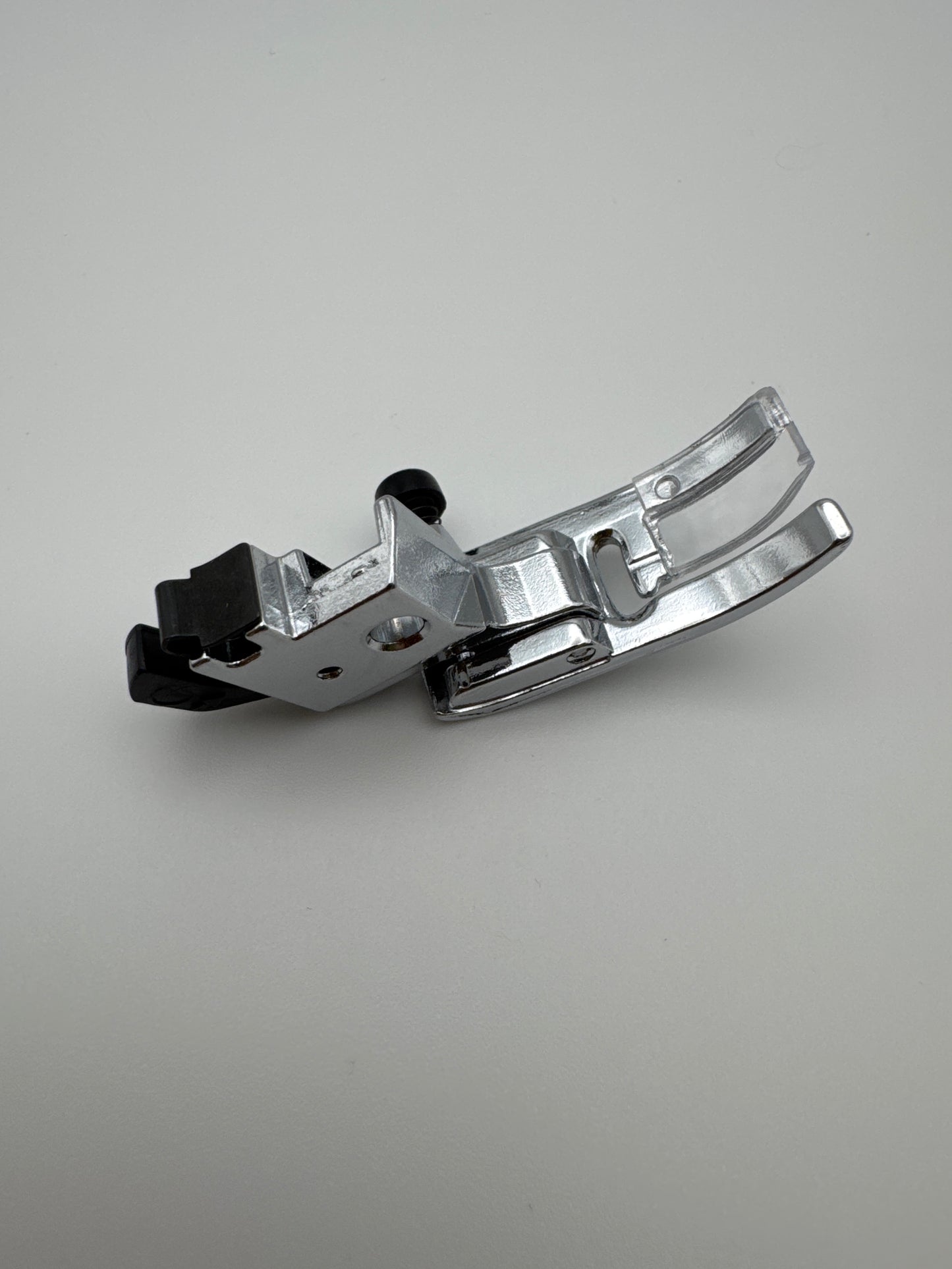 Presser Foot Unit (low shank) - 755506002