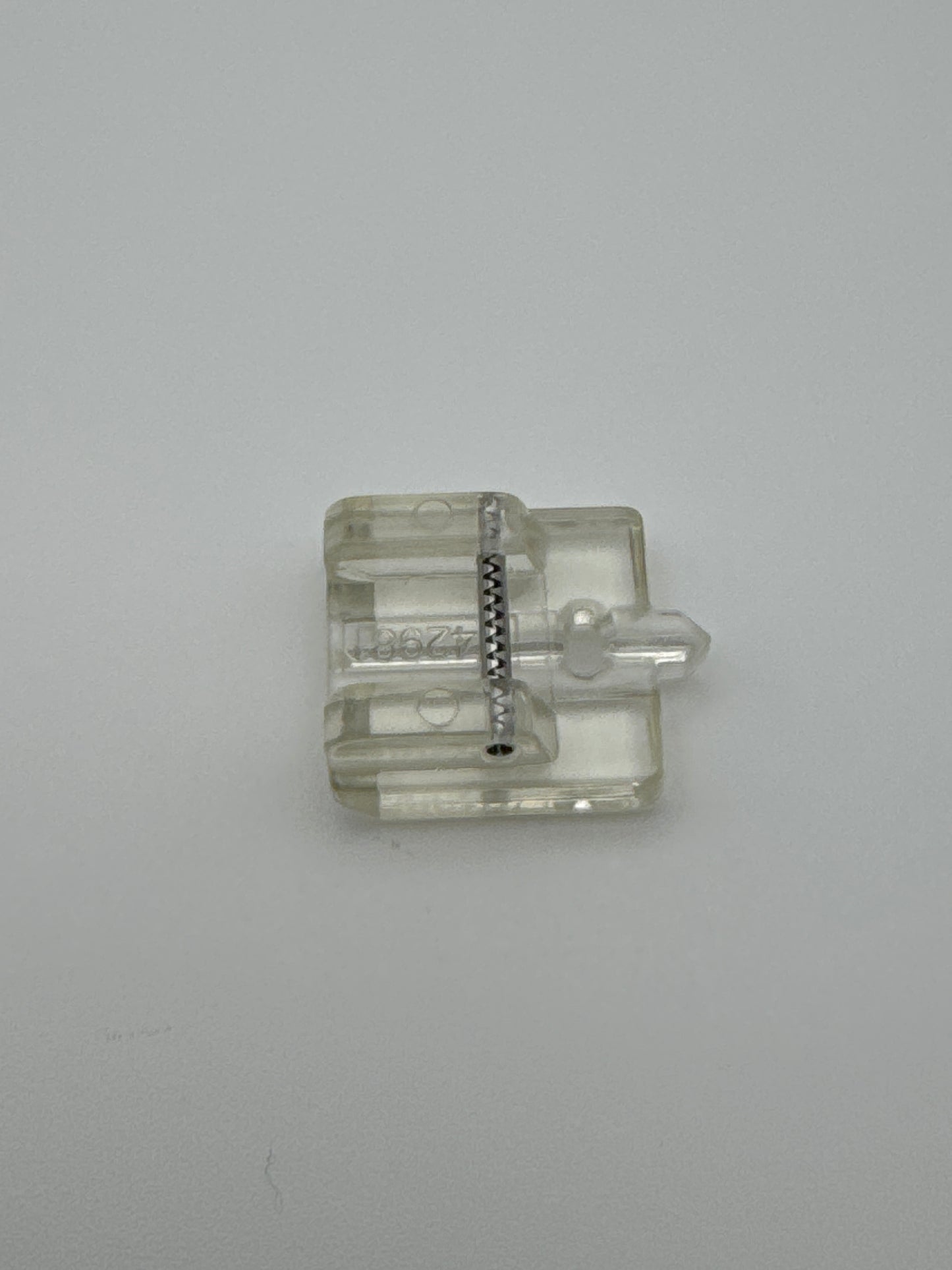INVISIBLE ZIPPER FOOT PFAFF BLISTER GRP - 820474096