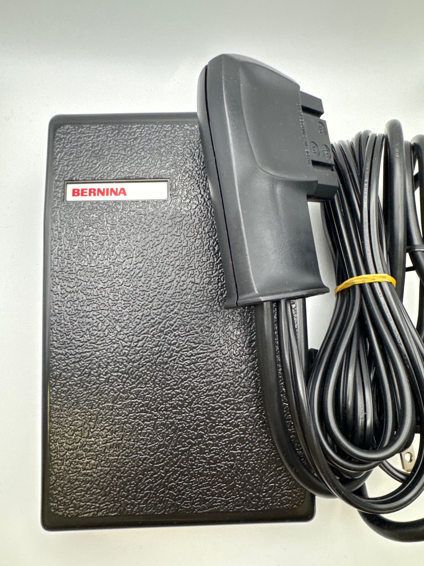 FOOT CONTROL 1008 w PLUG 110V - 0049307201